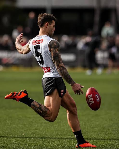 BREAKING NEWS: Jamie Elliott Delivers Powerful Message After Re-Signing with Collingwood — Commits to Two More Years with the Magpies….